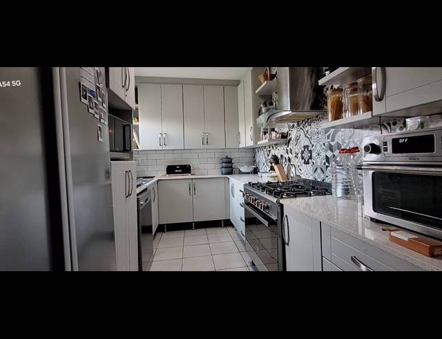 4 BEDROOM HOUSE FOR SALE IN BERGSIG